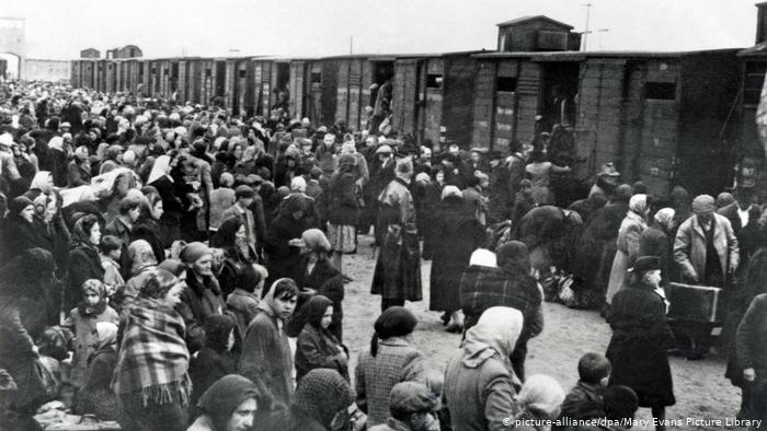 Αποζημιώσεις για τα εισιτήρια του Άουσβιτς