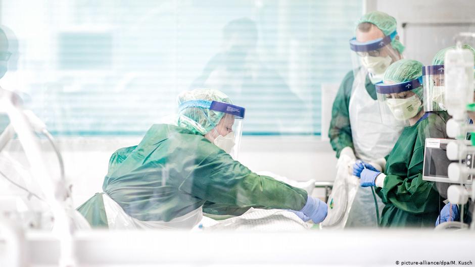 Covid 19 : Θανάσιμη απειλή και για τους νέους