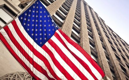 Όταν η Αμερική φτερνίζεται…