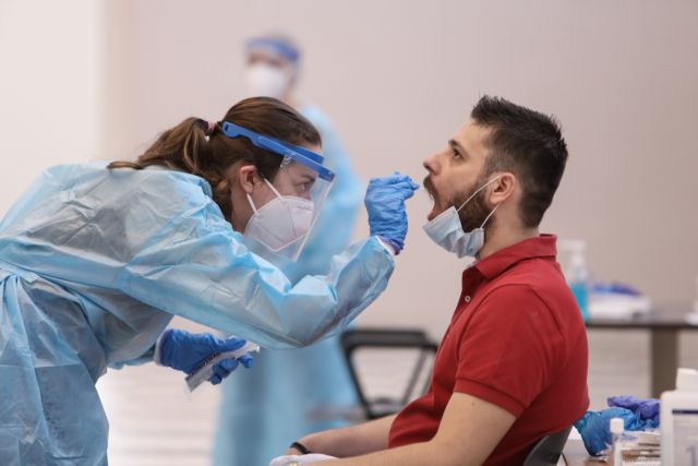 Τσακρής: Το επόμενο μέτρο μπορεί να είναι τοπικό ή κλαδικό lockdown