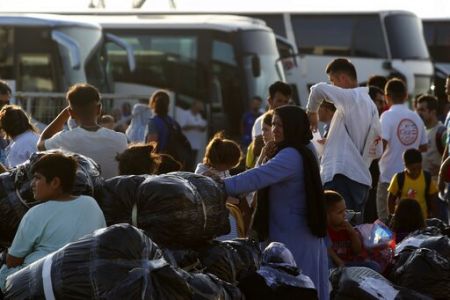 Κορωνοϊός: Να παραταθεί ο περιορισμός των αιτούντων άσυλο ζητούν δήμαρχοι 5 νησιών