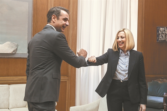 Εθνική στήριξη σε Μητσοτάκη, πυρά σε Τσίπρα