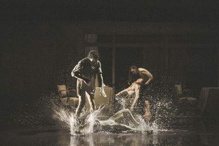 Ανθρώπινες σχέσειςμέσα από την κίνηση