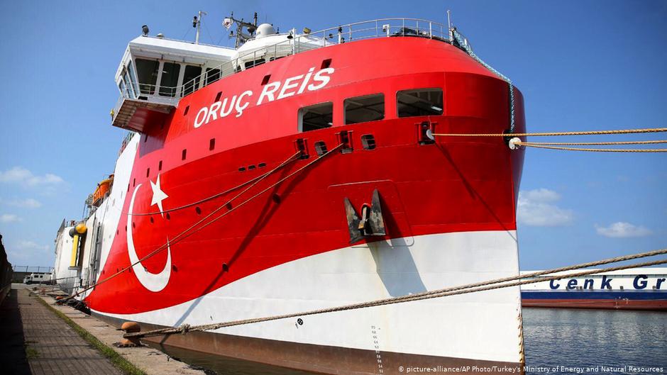 Ακάρ: «Να επιλύσουμε ειρηνικά τις διαφορές με την Ελλάδα»