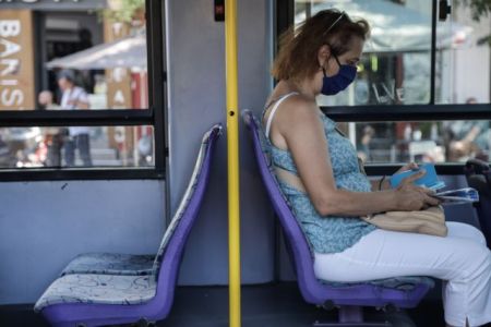 Πάνω από 300 πρόστιμα για μη χρήση μάσκας