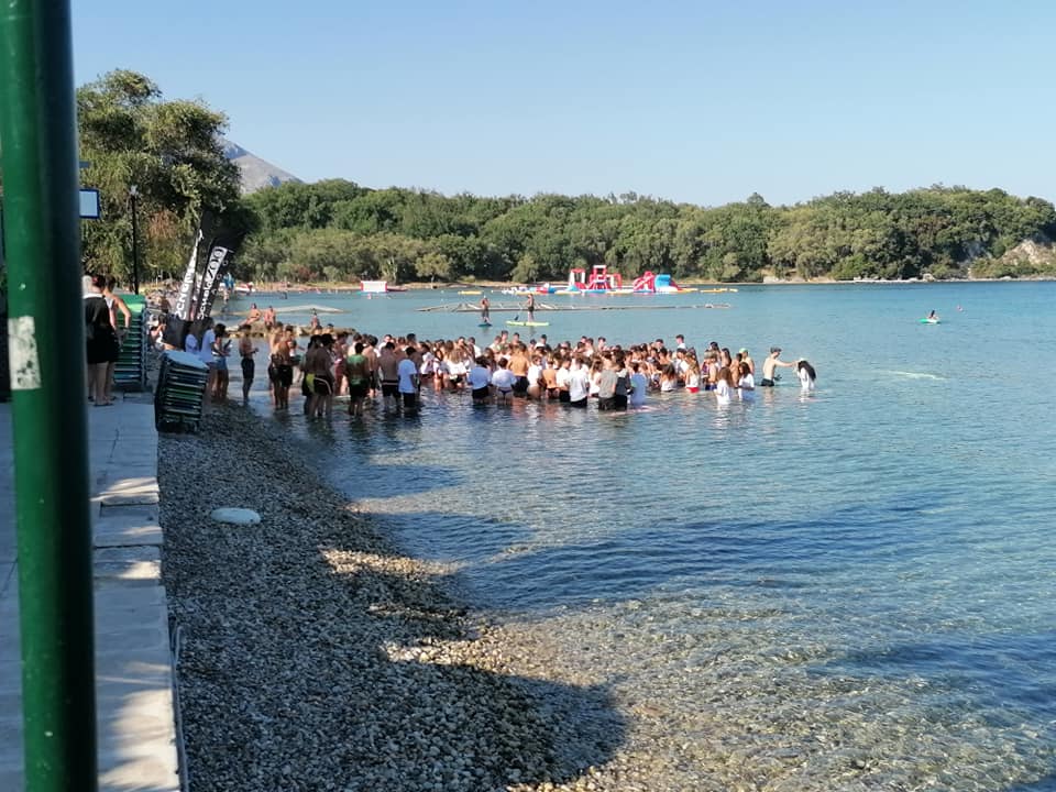 Κορωνοϊός: Γιατί η συμπεριφορά των νέων προβληματίζει τους ειδικούς