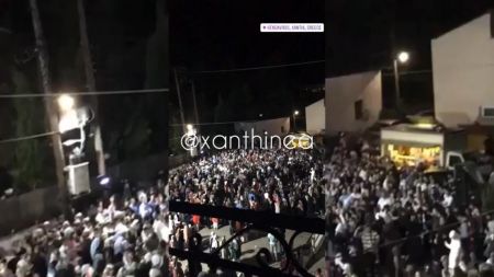 Κορωνοϊός: Απίστευτος συνωστισμός σε γλέντι στην Ξάνθη
