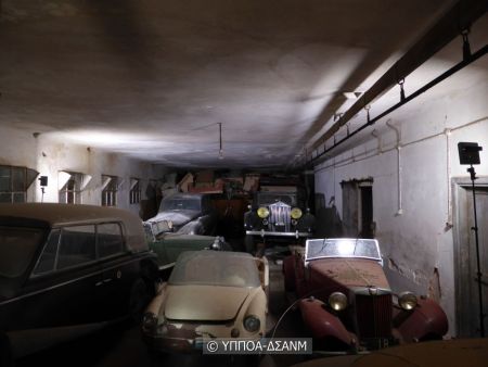 Υπ. Πολιτισμού: Η διαδικασία αποκατάστασης των βασιλικών οχημάτων