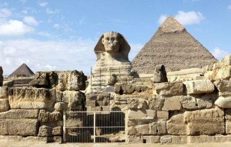 Η Αίγυπτος διαβεβαιώνει τον Έλον Μασκ πως οι πυραμίδες δεν χτίστηκαν από εξωγήινους