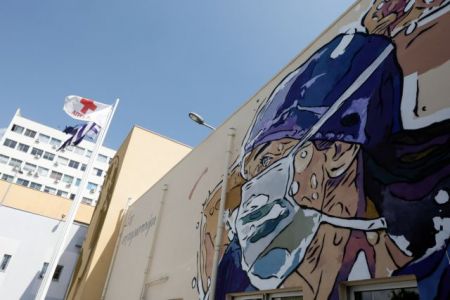 Μαγιορκίνης: Μια «ανάσα» από το δεύτερο κύμα κορωνοϊού