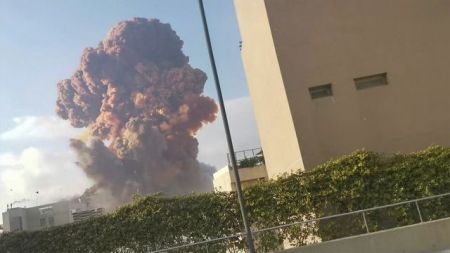 Λίβανος:Εκρήξεις συγκλόνισαν τη Βηρυττό – Τουλάχιστον 10 νεκροί