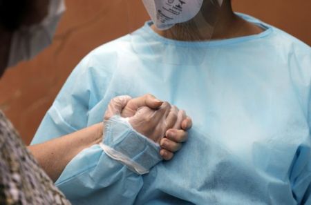 Παγκόσμια Ιατρική Ένωση: Βρισκόμαστε σε ένα μόνιμο κύμα κορωνοϊού