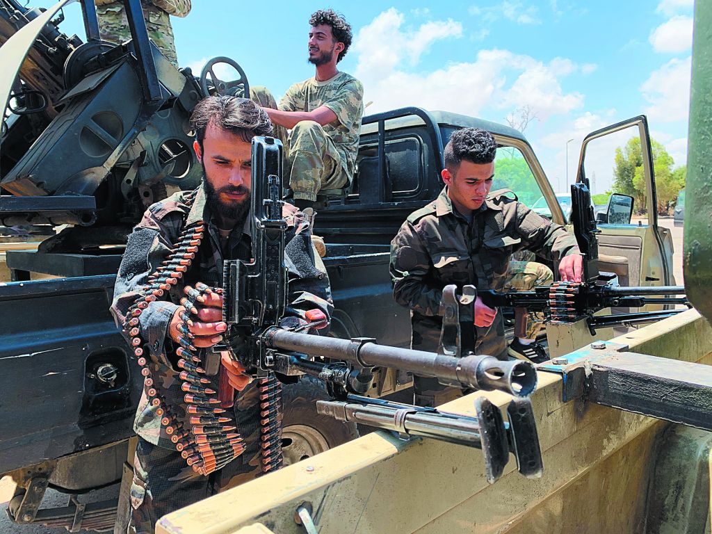 Λιβύη : «Ακονίζουν τα μαχαίρια» Αίγυπτος και Τουρκία