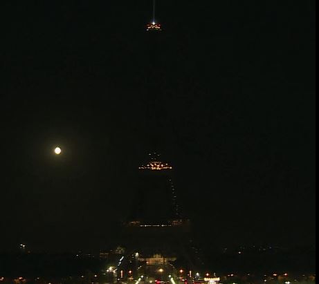 Ο πύργος του Άιφελ έσβησε τα φώτα για τη Βηρυτό | tovima.gr