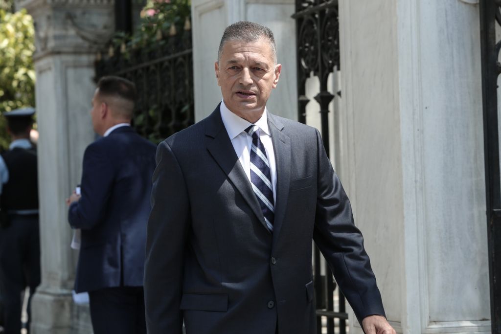 Στεφανής:  Ισχυρή βάση για την ευημερία της πατρίδας οι Ένοπλες Δυνάμεις