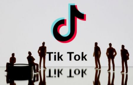 TikTok: Παύση συναλλαγών με την εφαρμογή με διάταγμα Τραμπ