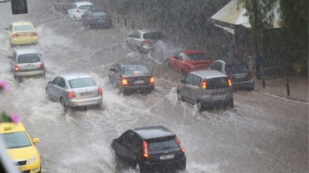 Θεσσαλονίκη:  Η έντονη βροχόπτωση έπληξε τον Λαγκαδά