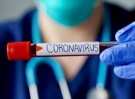 Υποχρεωτικά τεστ σε υγειονομικούς μετά τη θερινή τους άδεια