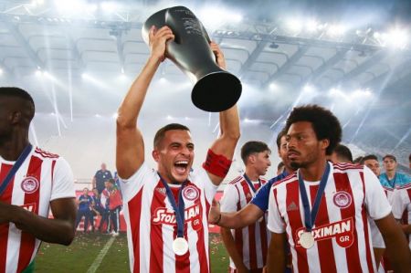 Το συγκινητικό αντίο Ομάρ: «Τιμή μου που ήμουν αρχηγός»