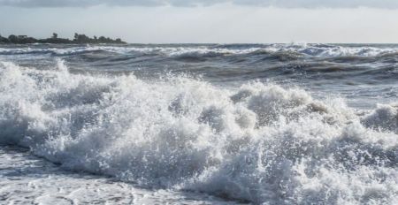 Πνίγηκε Bρετανός τουρίστας σε παραλία του Ηρακλείου