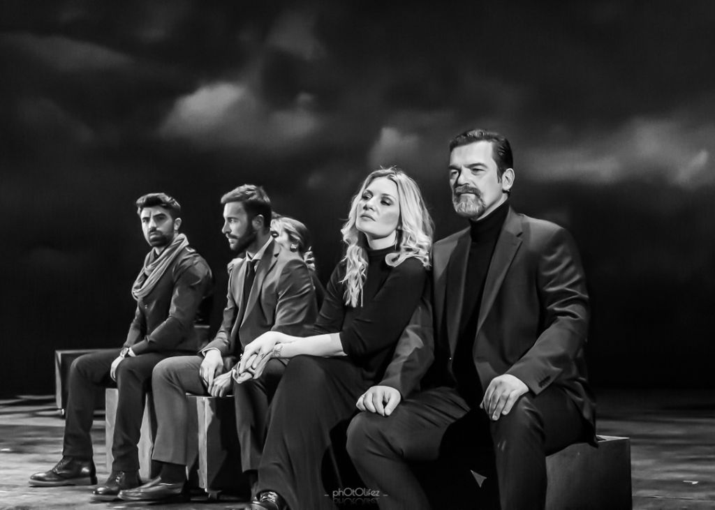 «Όμορφη πόλη» του Μίκη Θεοδωράκη στο Ηρώδειο