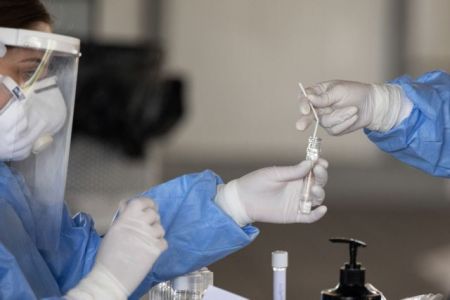 Κορωνοϊός: 262 κρούσματα, 2 θάνατοι – Νέο αρνητικό ρεκόρ – Που εντοπίζονται