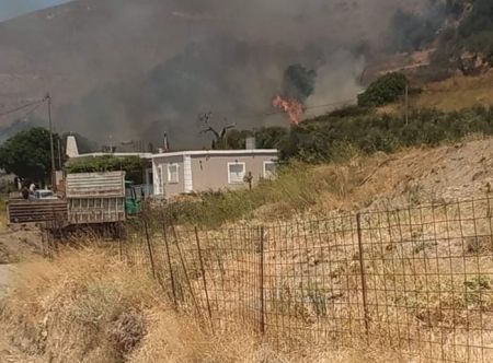 Χανιά: Μαίνεται η φωτιά, δύσκολη η νύχτα