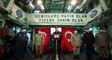 Εμπρηστικός ξανά ο Ακάρ: Καμία παρενόχληση στα τουρκικά πλοία δεν θα μείνει αναπάντητη