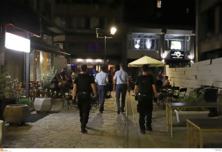 Κορωνοϊός : Πρόστιμα και συλλήψεις για μη τήρηση των μέτρων στα τουριστικά θέρετρα