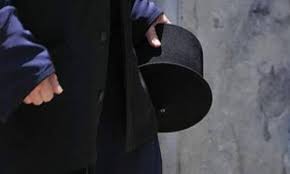 Συνελήφθη ιερέας στην Κάλυμνο που καλούσε πιστούς να μη φοράνε μάσκες