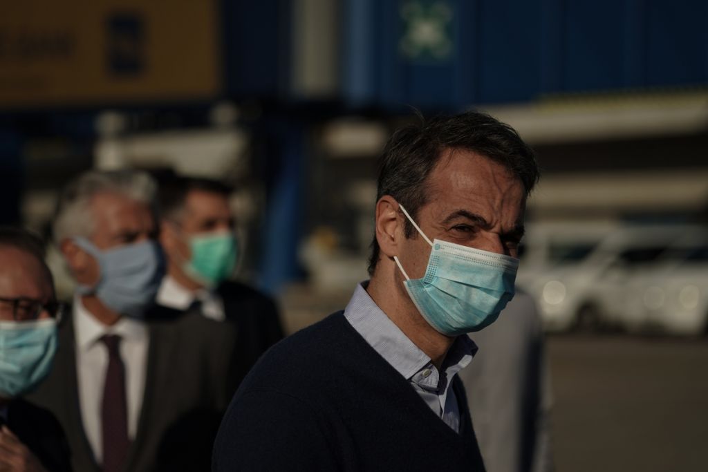 Στην αεροπορική βάση της Σούδας ο Μητσοτάκης