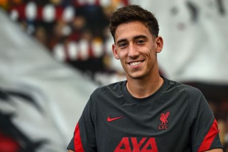 Λίβερπουλ : Πρώτη προπόνηση για τον Κώστα Τσιμίκα