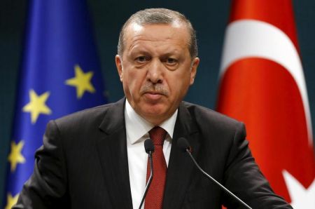 Guardian: Νταής και απειλητικός ο Ερντογάν – Η Ευρώπη αγνοεί τον κίνδυνο