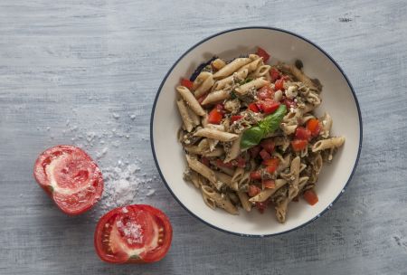 Πένες ολικής άλεσης με ψητή μελιτζάνα