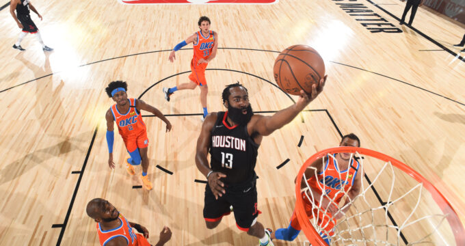 NBA: Πάρτι των Ρόκετς επί των Θάντερ με MVP τον Χάρντεν