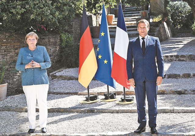 Μεταξύ ειρήνης και πολέμου