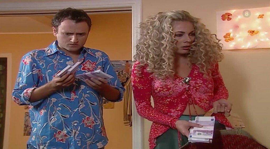 Στο Πάρα Πέντε: Η πιο επιτυχημένη σειρά της ελληνικής τηλεόρασης ξανά στο MEGA