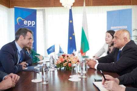 Τη Δευτέρα οι υπογραφές για τον τερματικό σταθμό της Αλεξανδρούπολης