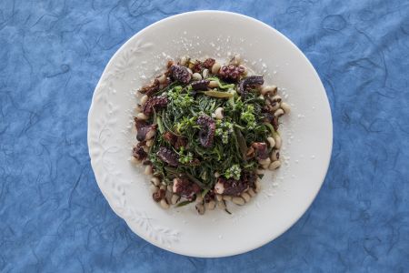 Σαλάτα με χταπόδι, αλμύρα και μαυρομάτικα