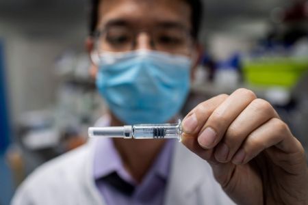 Εμβόλιο : Η Κίνα ενέκρινε δοκιμές σε ανθρώπους