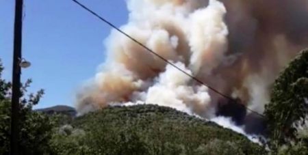 Μεγάλη πυρκαγιά στη Μάνη – Εκκενώθηκαν πέντε οικισμοί
