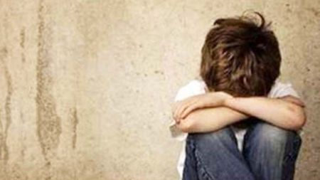 Ρόδος: 18χρονος βίασε τον 13χρονο αδελφό του