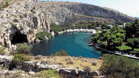 Κορωνοϊός: Κρούσμα στη λίμνη Βουλιαγμένης – Εκλεισε για 48 ώρες