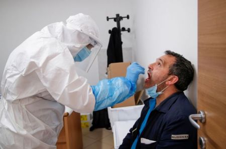 Κορωνοϊός: Σε ποιες χώρες υπάρχει έξαρση και σε ποιες επιβράδυνση της πανδημίας