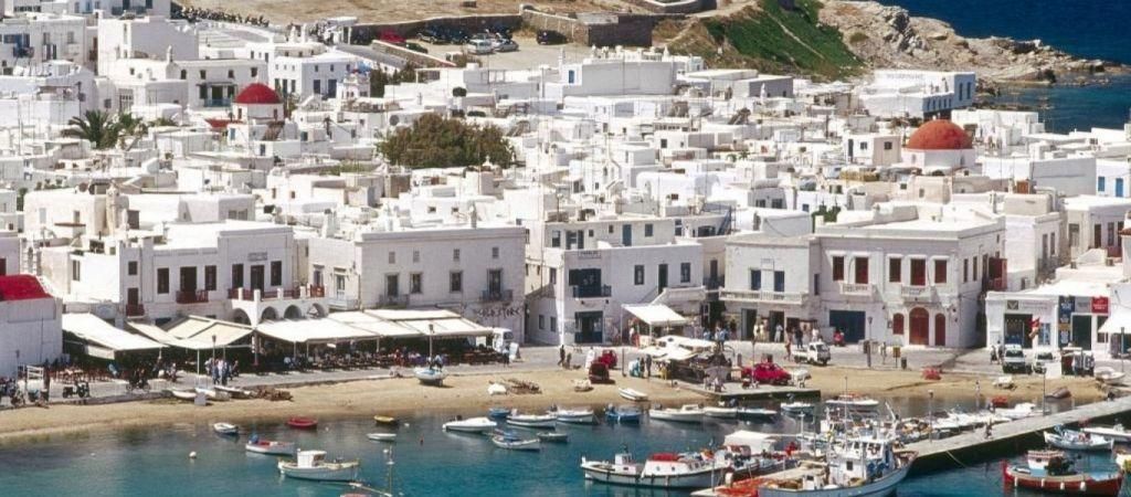 Κύπρος: 17 κρούσματα κορωνοϊού σε πτήση από Μύκονο