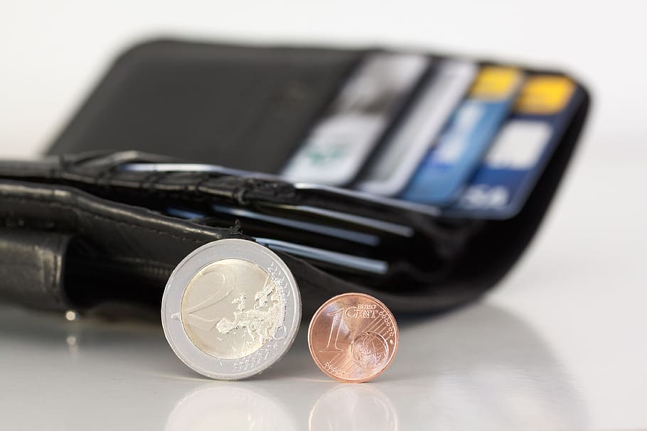 Πώς θα καταργηθεί η εισφορά αλληλεγγύης ως το 2022