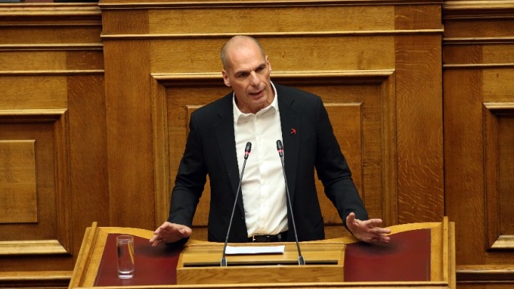 Βαρουφάκης: Οι διμερείς συμφωνίες θα οδηγήσουν σε συνθηκολόγηση με την Τουρκία