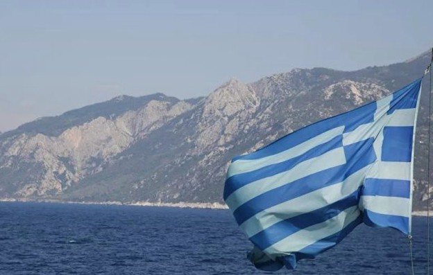 Η Αλβανία χαιρετίζει την απόφαση της Ελλάδας να διευρύνει την αιγιαλίτιδα ζώνη στο Ιόνιο