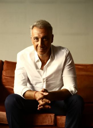 «Μόνο όταν μοιραζόμαστε τη ζωή μας υπάρχουμε μέσα στον κόσμο»