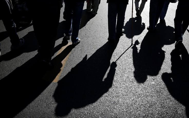 Βόμβα για την ελληνική οικονομία η γήρανση του πληθυσμού | tovima.gr Βόμβα για την ελληνική οικονομία η γήρανση του πληθυσμού | tovima.gr